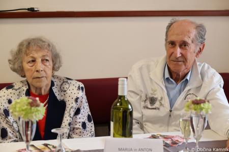 Slavnostna podelitev priznanj in cvetja diamantnim, bisernim in zlatim parom (2)